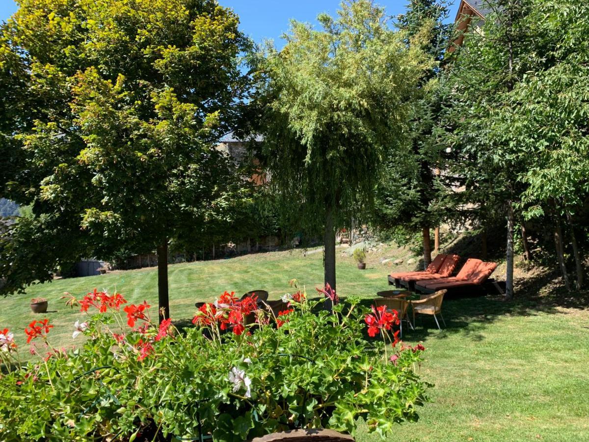El Xalet De Tauell Hotel Rural Exteriör bild