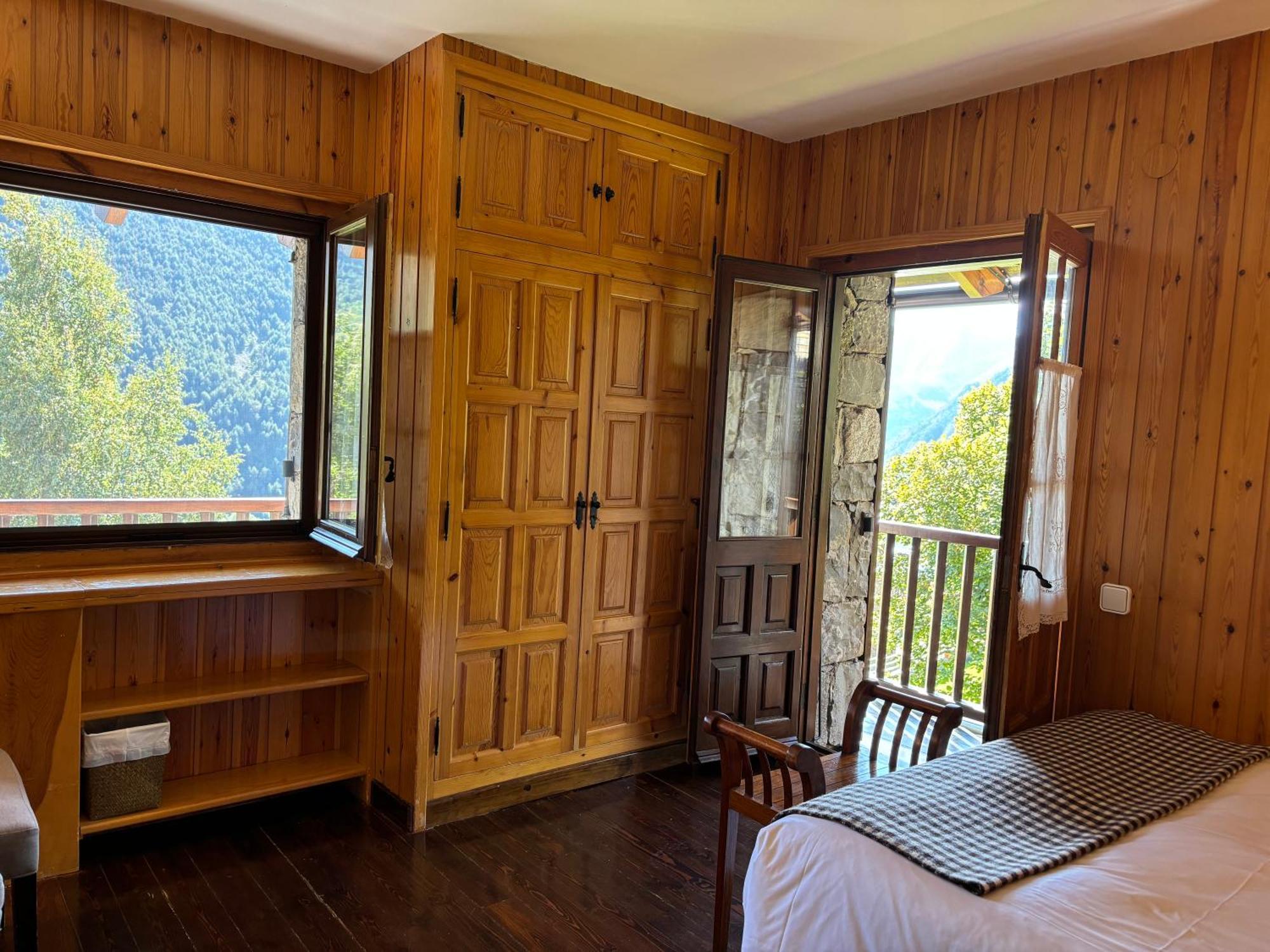 El Xalet De Tauell Hotel Rural Exteriör bild