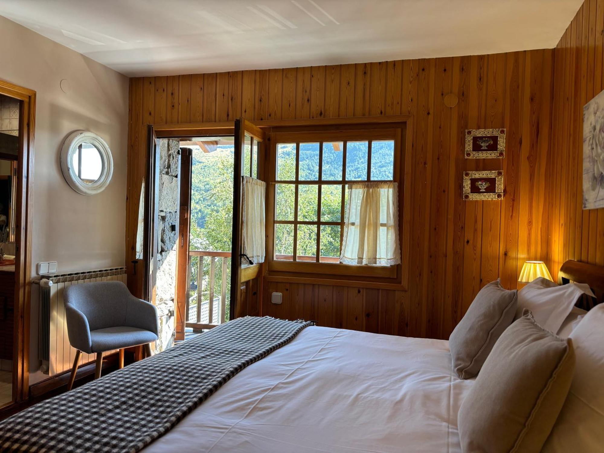 El Xalet De Tauell Hotel Rural Exteriör bild