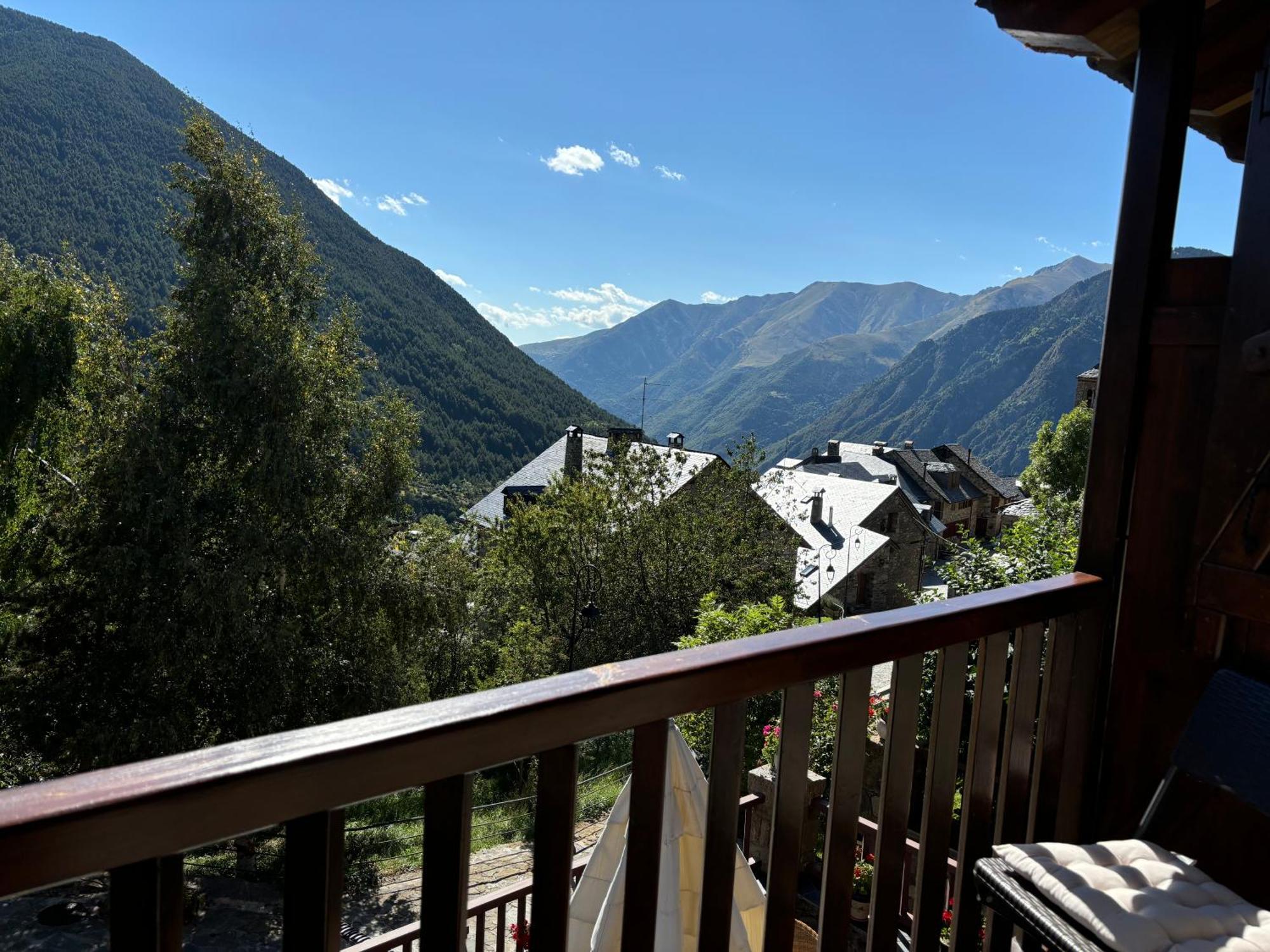 El Xalet De Tauell Hotel Rural Exteriör bild