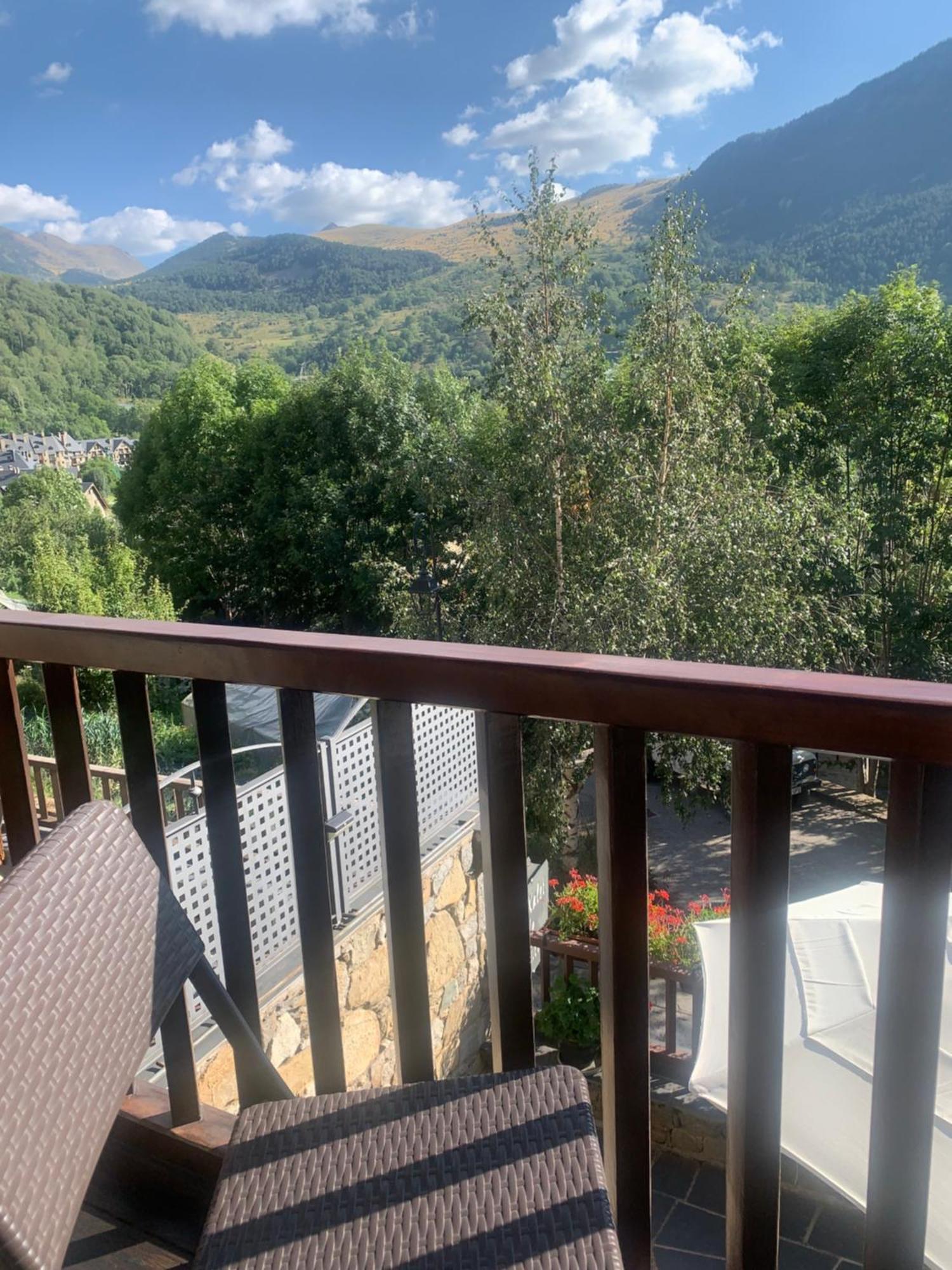 El Xalet De Tauell Hotel Rural Exteriör bild