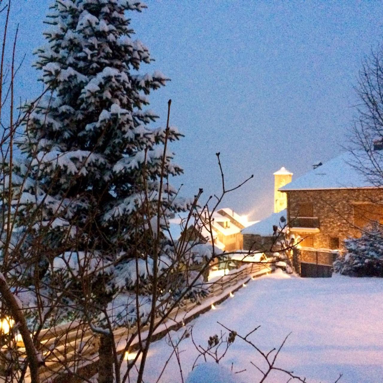 El Xalet De Tauell Hotel Rural Exteriör bild