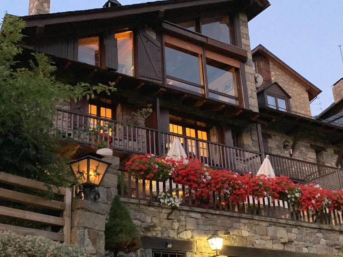 El Xalet De Tauell Hotel Rural Exteriör bild